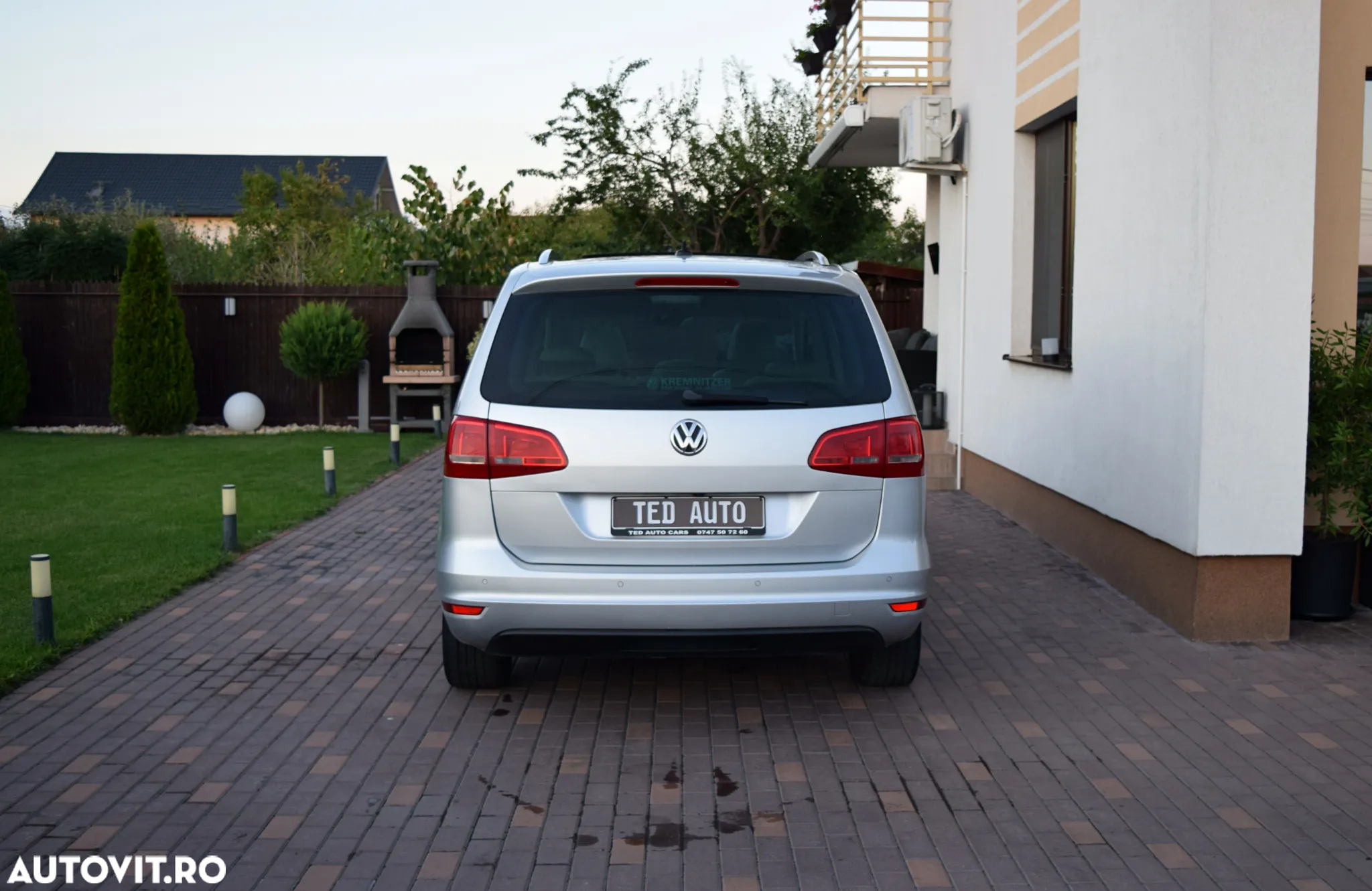 Volkswagen Sharan 2.0 TDI DSG Highline - 6