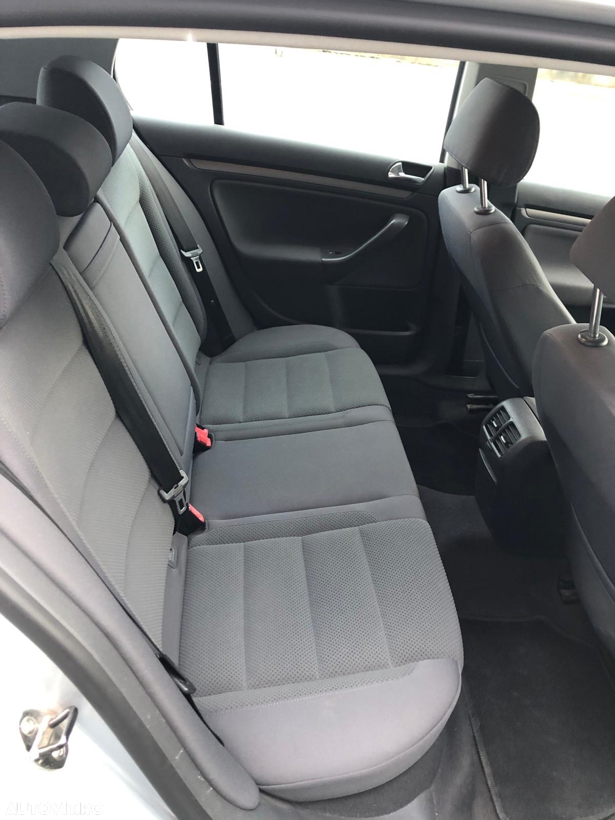 Volkswagen Golf Variant 1.6 Atlantic - 11