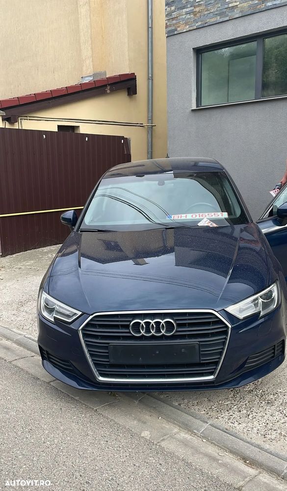 Audi A3 1.6 TDI S tronic - 2