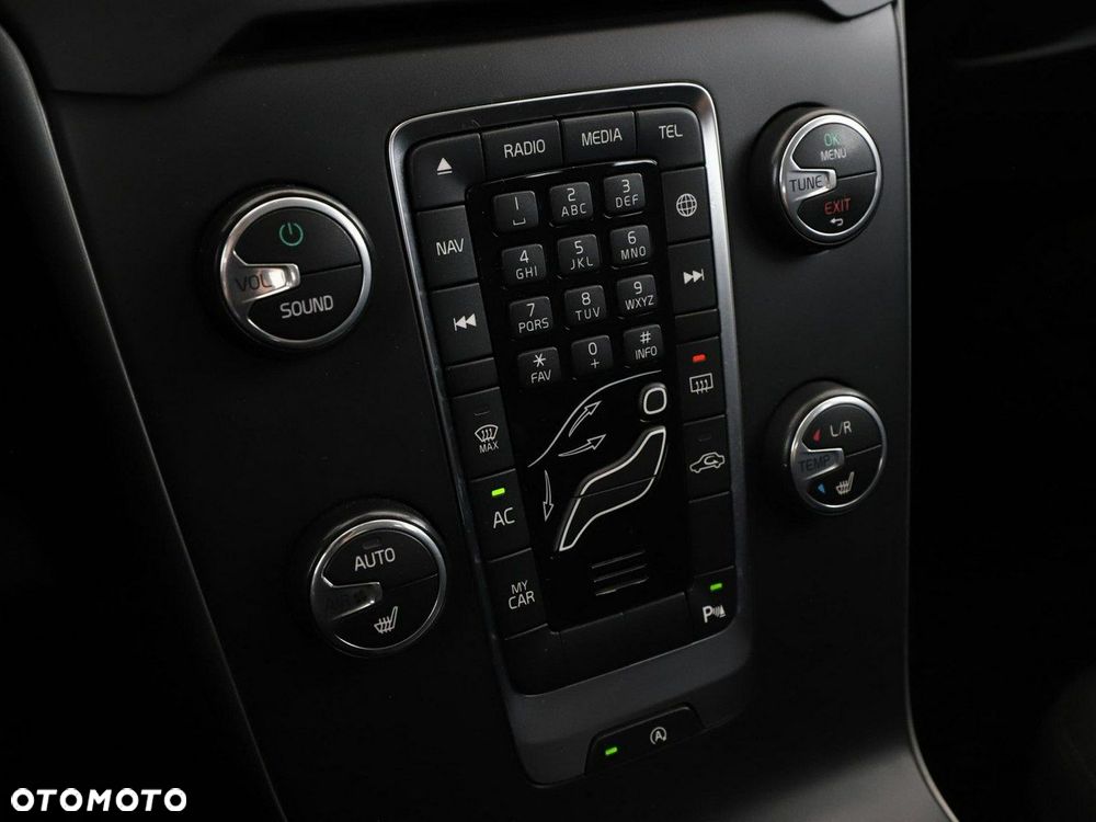 Volvo V40 T2 Kinetic - 26