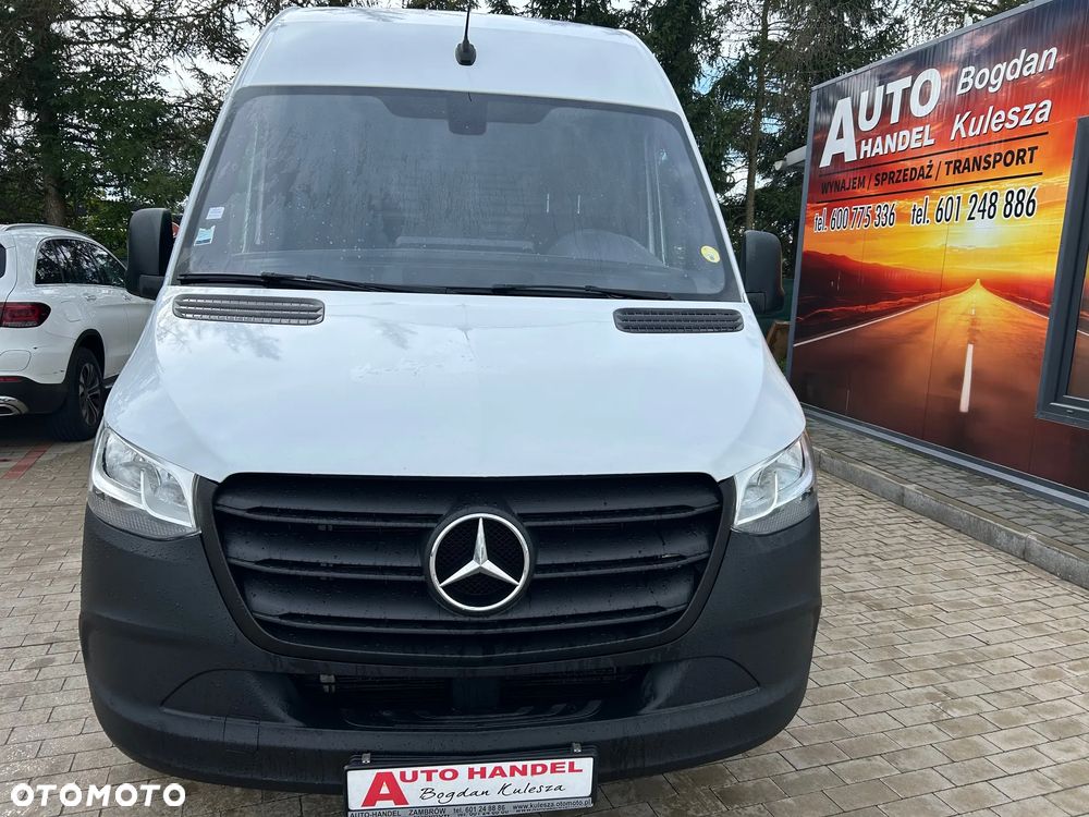 Mercedes-Benz Sprinter - 21