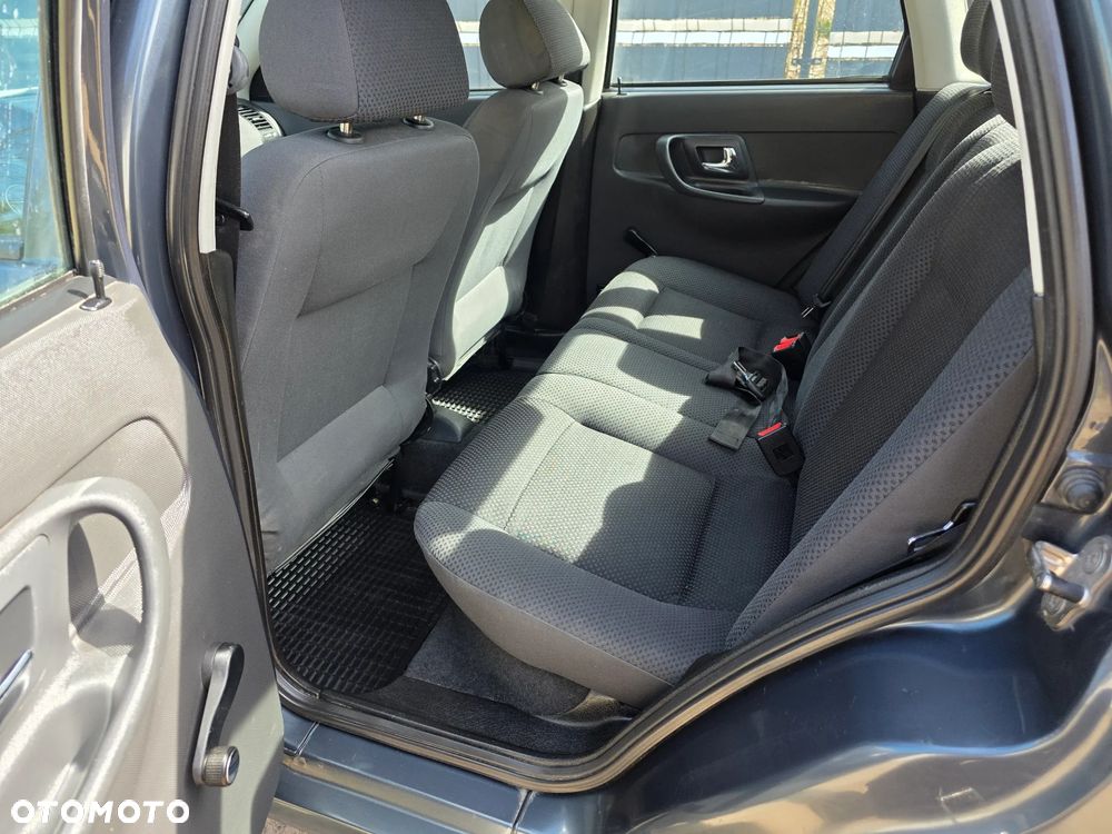 Volkswagen Polo 1.4 Basis - 7