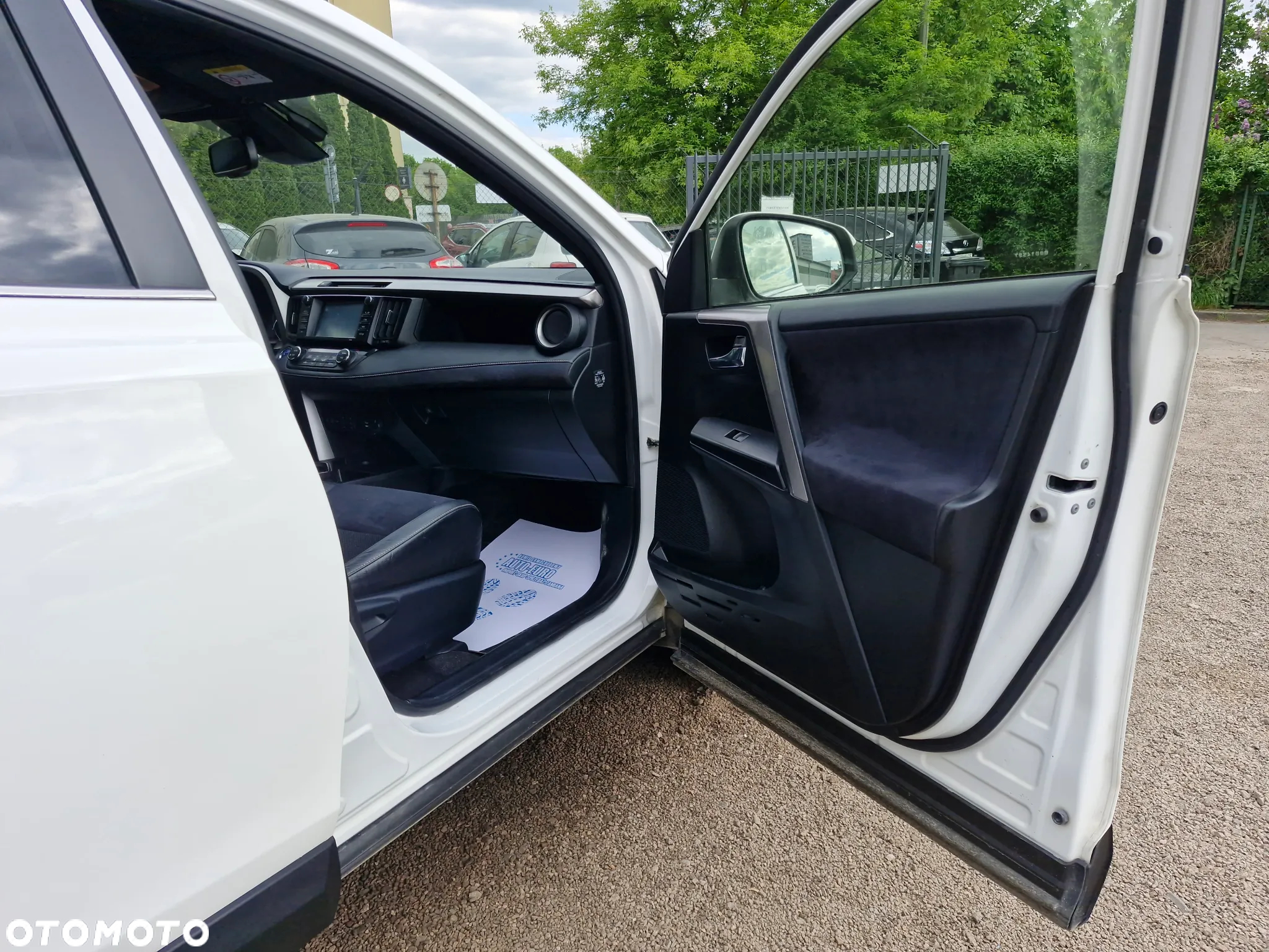 Toyota RAV4 2.5 4x4 Hybrid Executive - 15