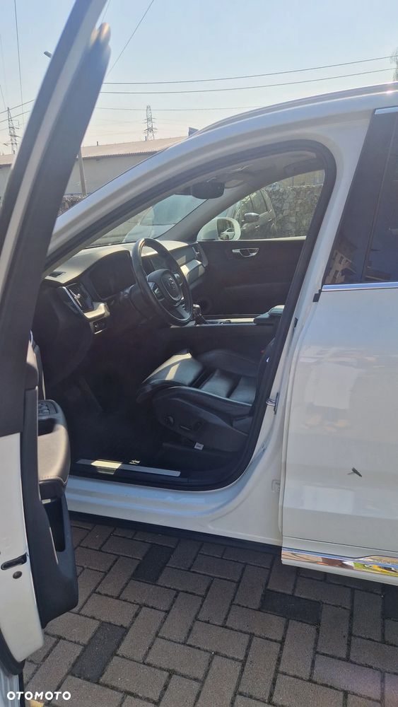 Volvo XC 60 T6 AWD Inscription - 32