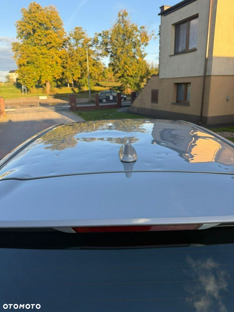 Toyota Corolla 1.8 Hybrid Comfort - 12