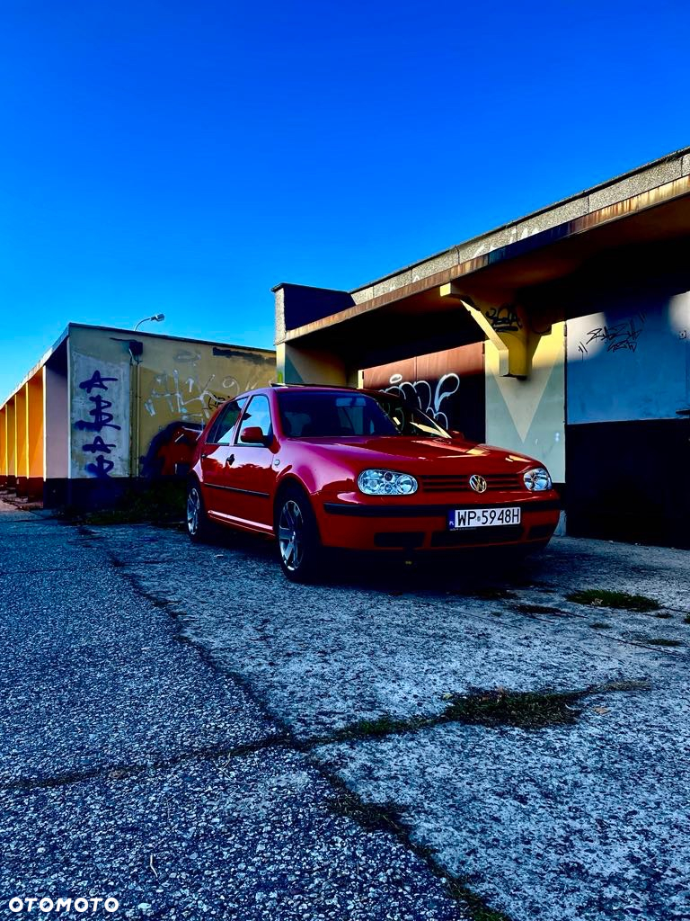 Volkswagen Golf - 4