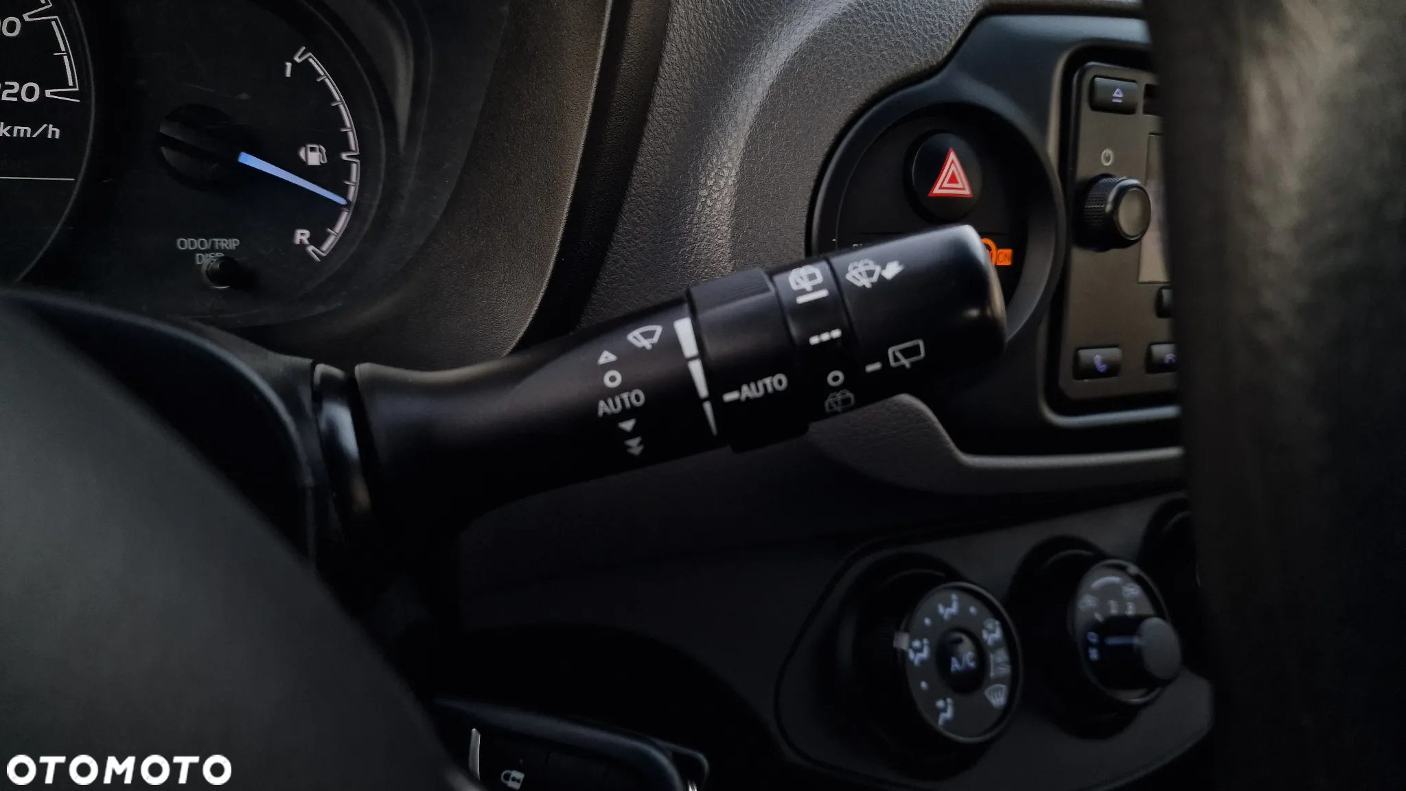 Toyota Yaris 1.5 Active - 31