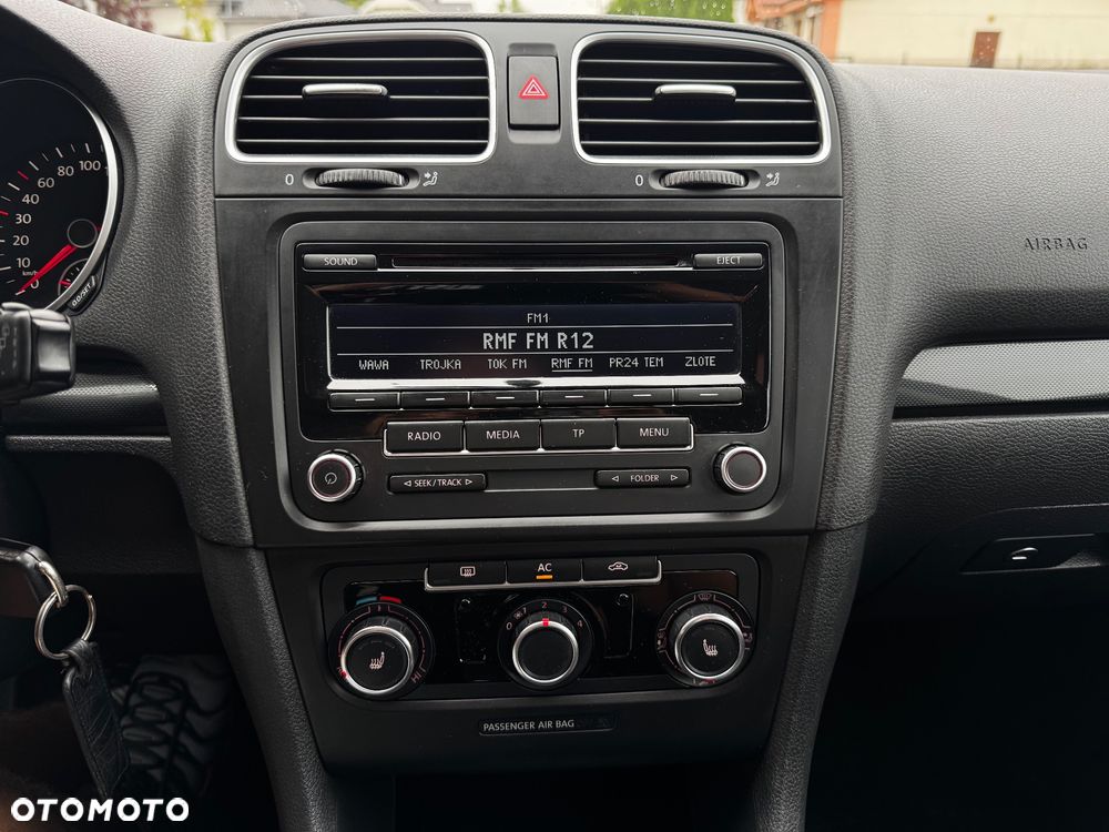 Volkswagen Golf 1.6 TDI BMT Comfortline - 13