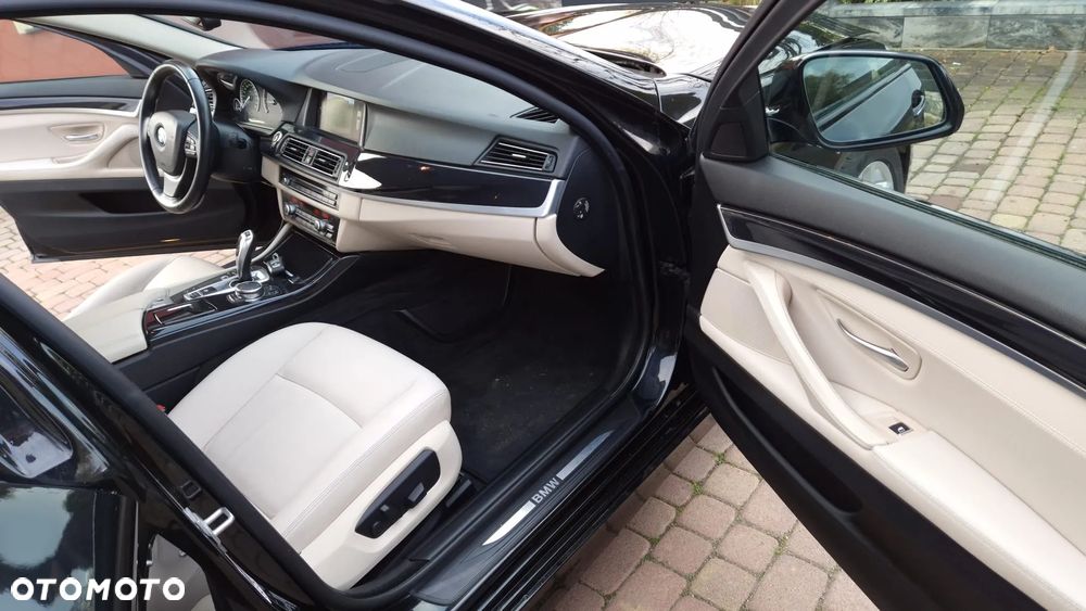 BMW Seria 5 520d - 12