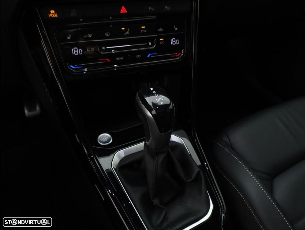 VW T-Roc 1.5 TSI R-Line DSG - 21