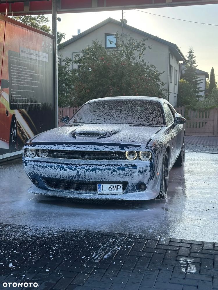 Dodge Challenger 5.7 R/T - 12