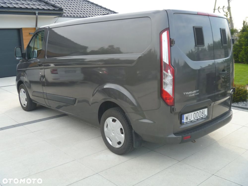 Ford TRANSIT CUSTOM - 11