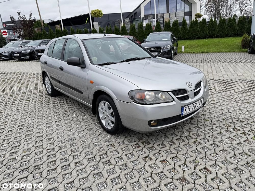 Nissan Almera - 1