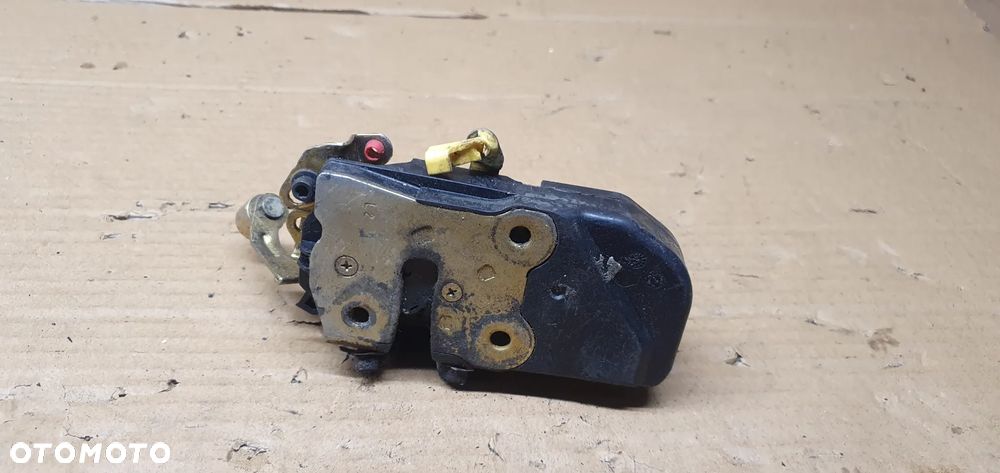 Zamek lewy przód przedni lewy Jeep Commander - 1