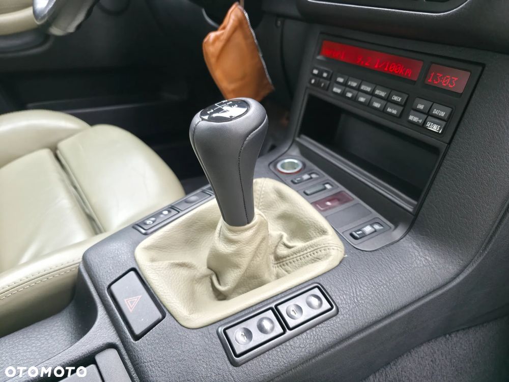 BMW Seria 3 320i - 20