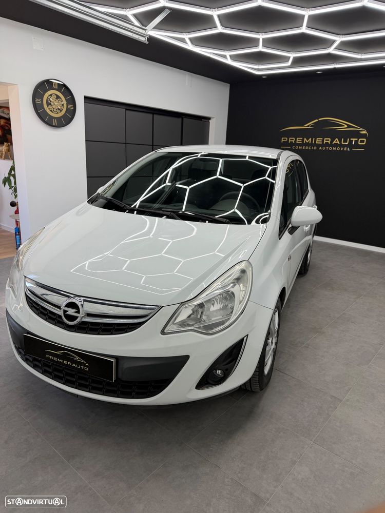 Opel Corsa 1.2 Cosmo Easytronic - 3
