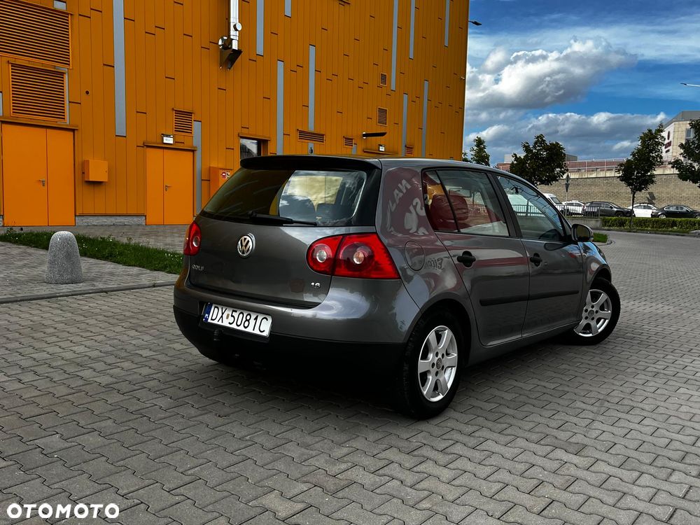 Volkswagen Golf - 3