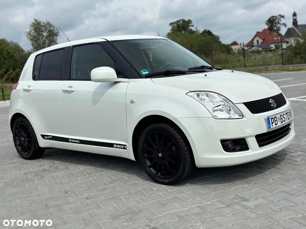 Suzuki Swift 1.3 Limited 25 - 4
