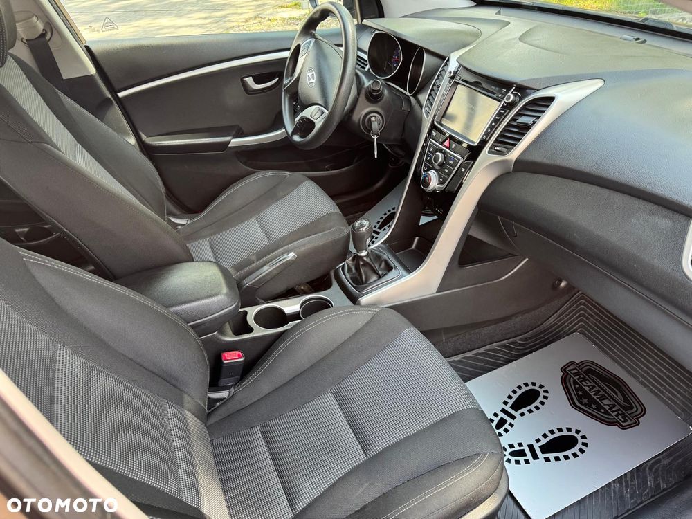 Hyundai i30 - 28