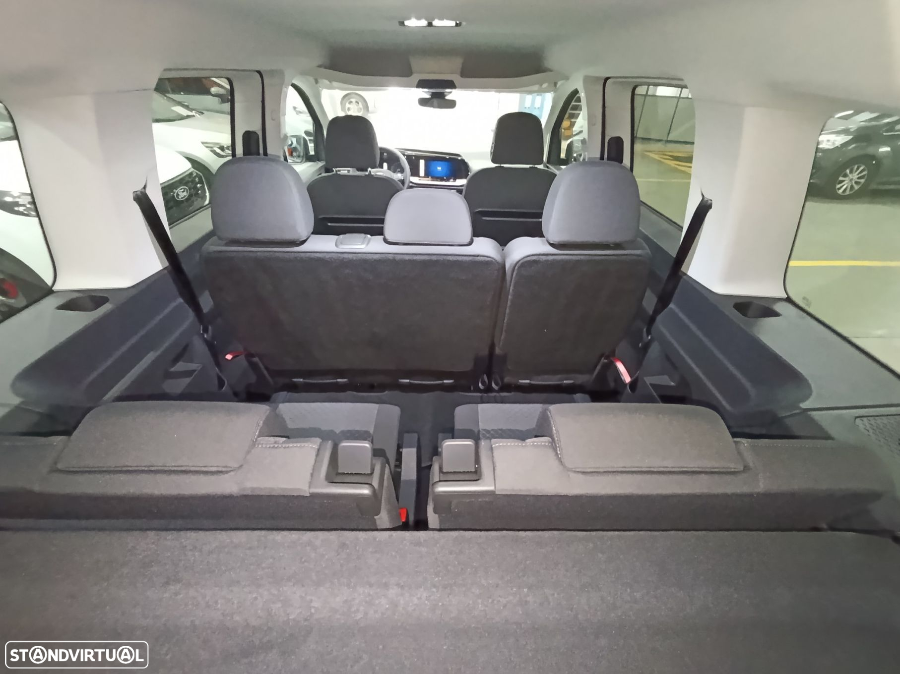 Ford Tourneo Connect 2.0 TDCi Titanium Aut. - 8