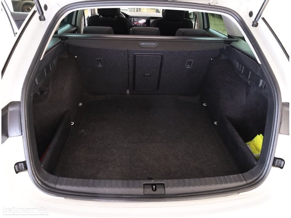 Skoda Octavia Break 2.0 TDI Ambition DSG - 26