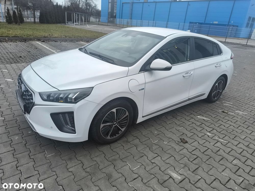 Hyundai IONIQ Plug-in hybrid Premium - 18