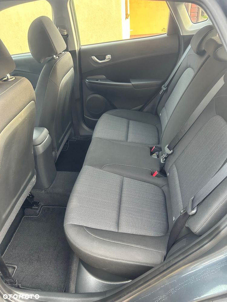 Hyundai Kona - 22