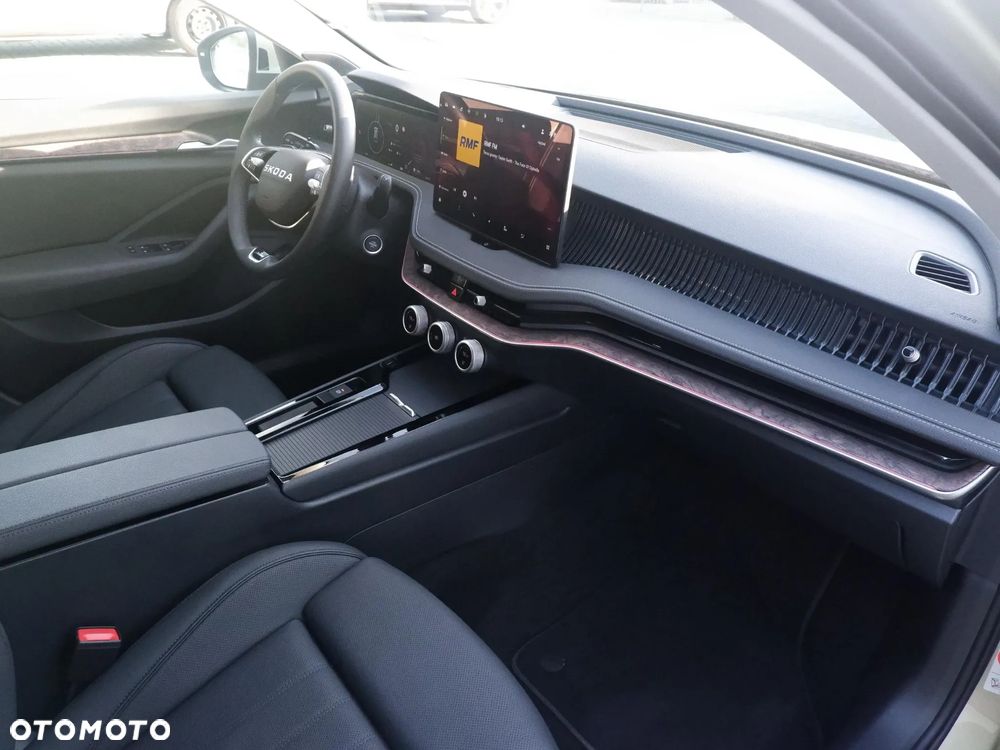 Skoda Superb 1.5 TSI Plug-in Hybrid L&K DSG - 16