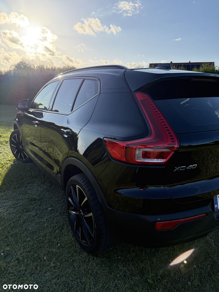 Volvo XC 40 D3 R-Design - 3