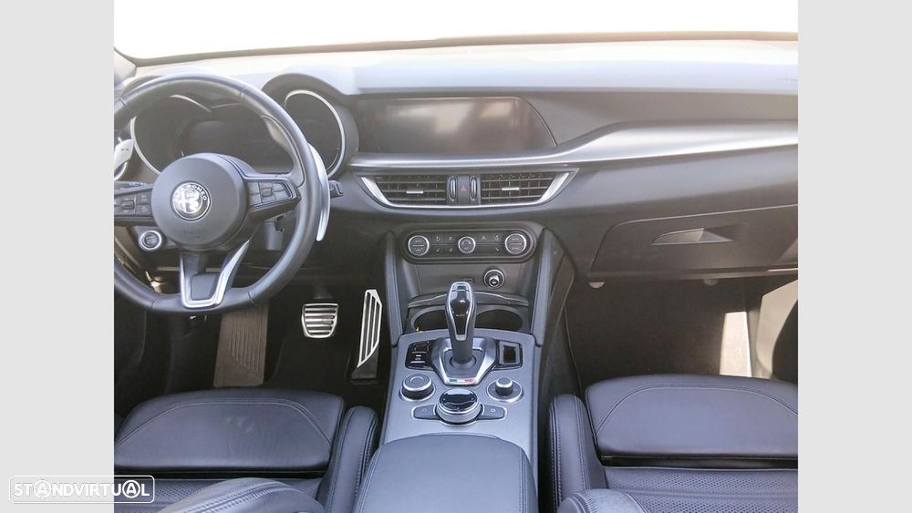 Alfa Romeo Stelvio 2.2 D Sprint Q4 AT8 - 19