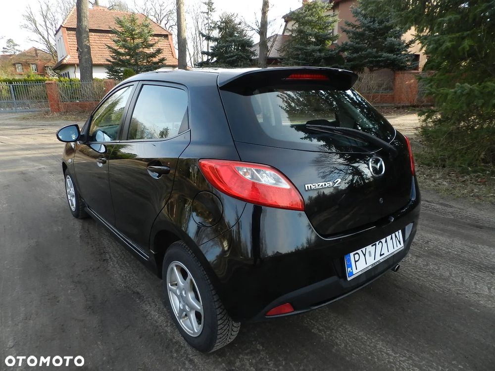 Mazda 2 - 4