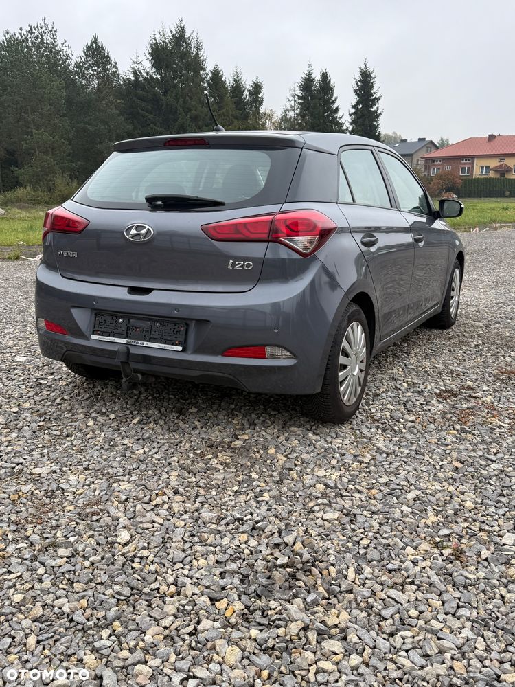 Hyundai i20 blue 1.2 Trend - 4