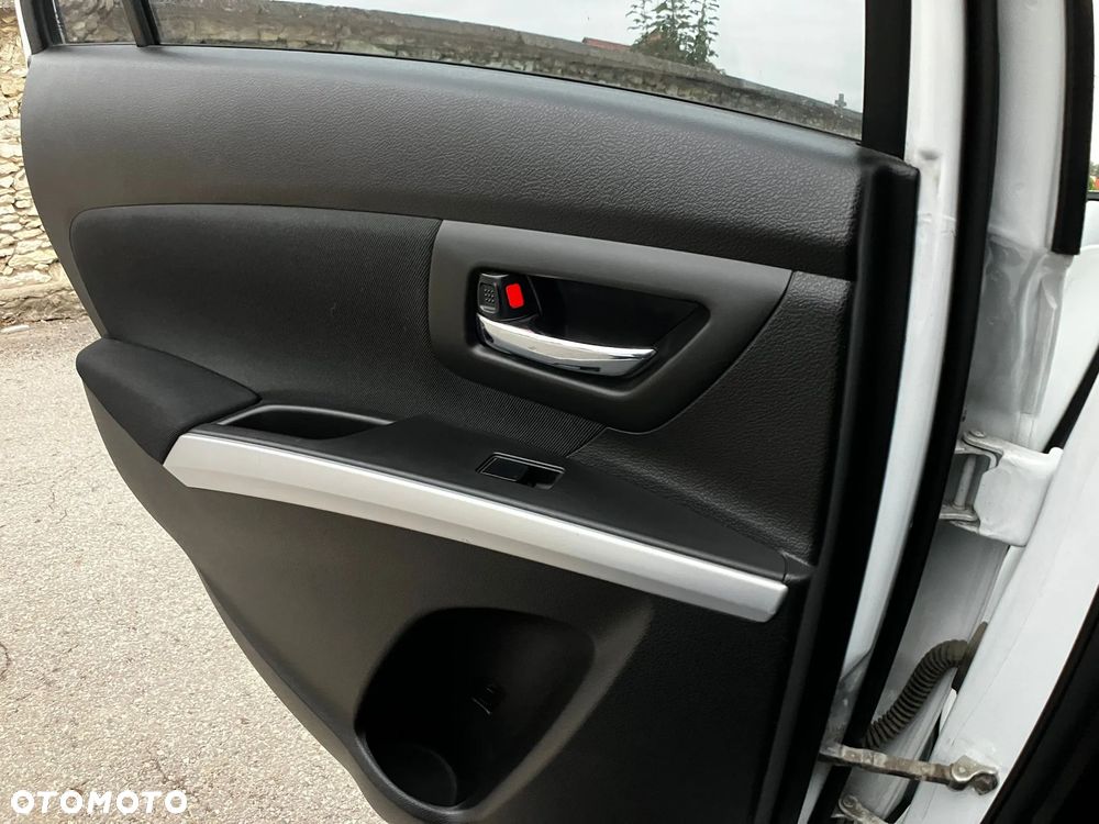 Suzuki SX4 S-Cross 1.6 Comfort - 23