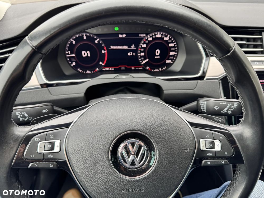 Volkswagen Passat Alltrack 2.0 TDI SCR 4Motion DSG - 33