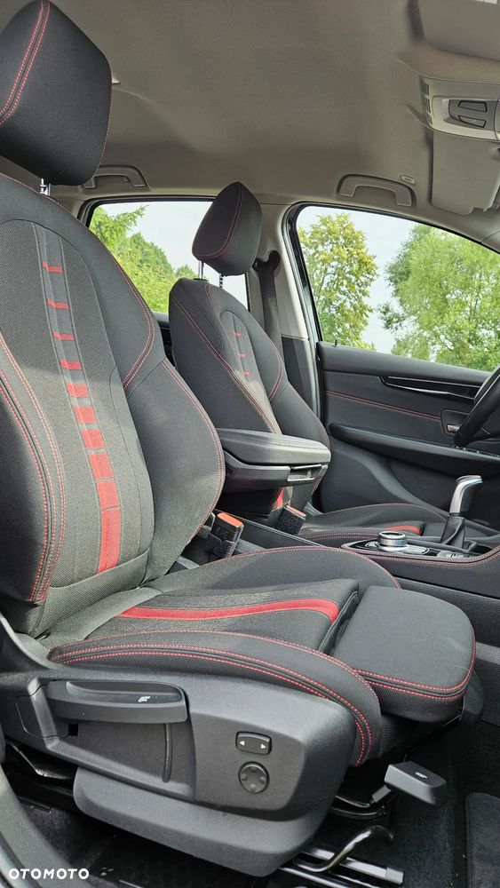 BMW Seria 2 218i Active Tourer Sport Line - 26