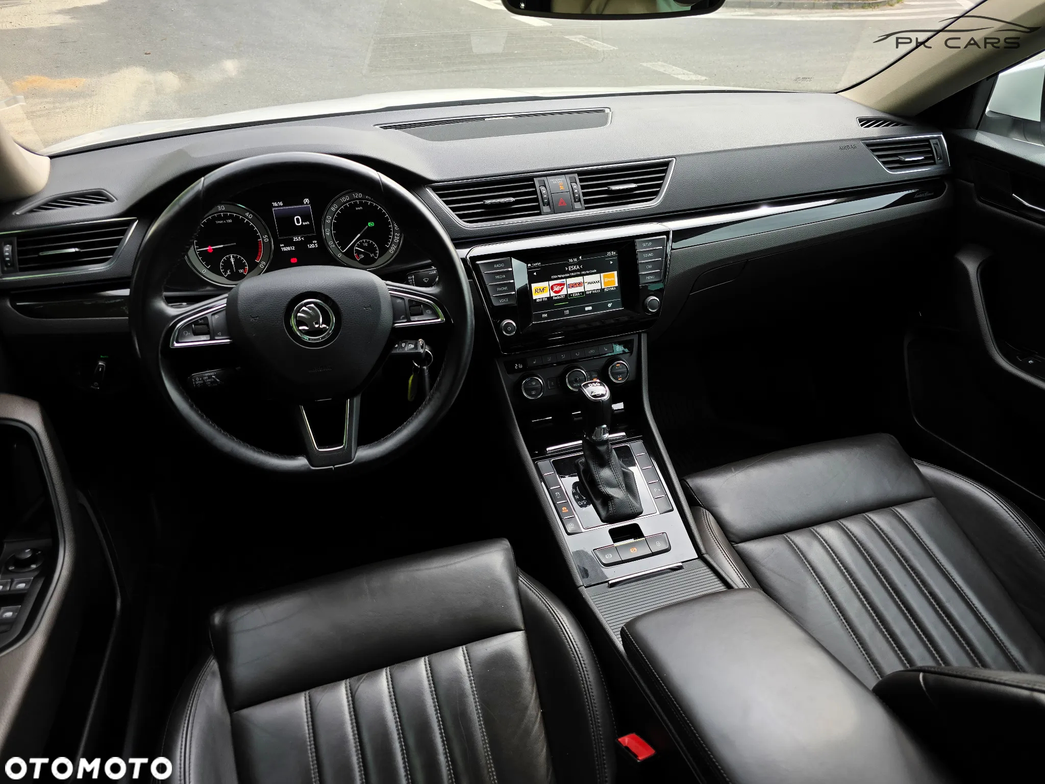 Skoda Superb Combi 2.0 TDI 4x4 DSG L&K - 22