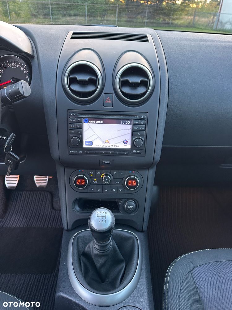 Nissan Qashqai 2.0 Tekna - 25
