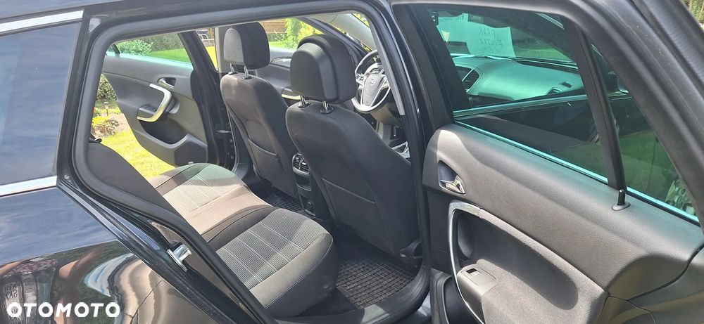 Opel Insignia 2.0 CDTI - 9