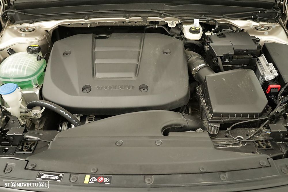 Volvo XC 40 1.5 T2 Plus Dark Auto - 26