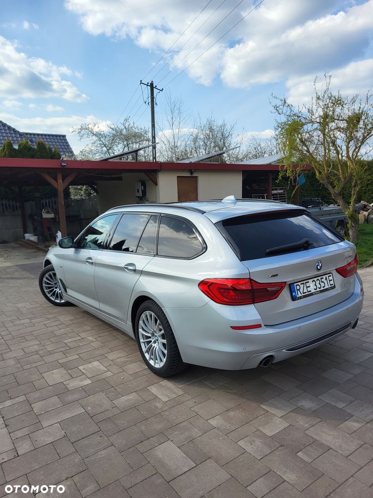 BMW Seria 5 520d xDrive Sport Line sport - 3