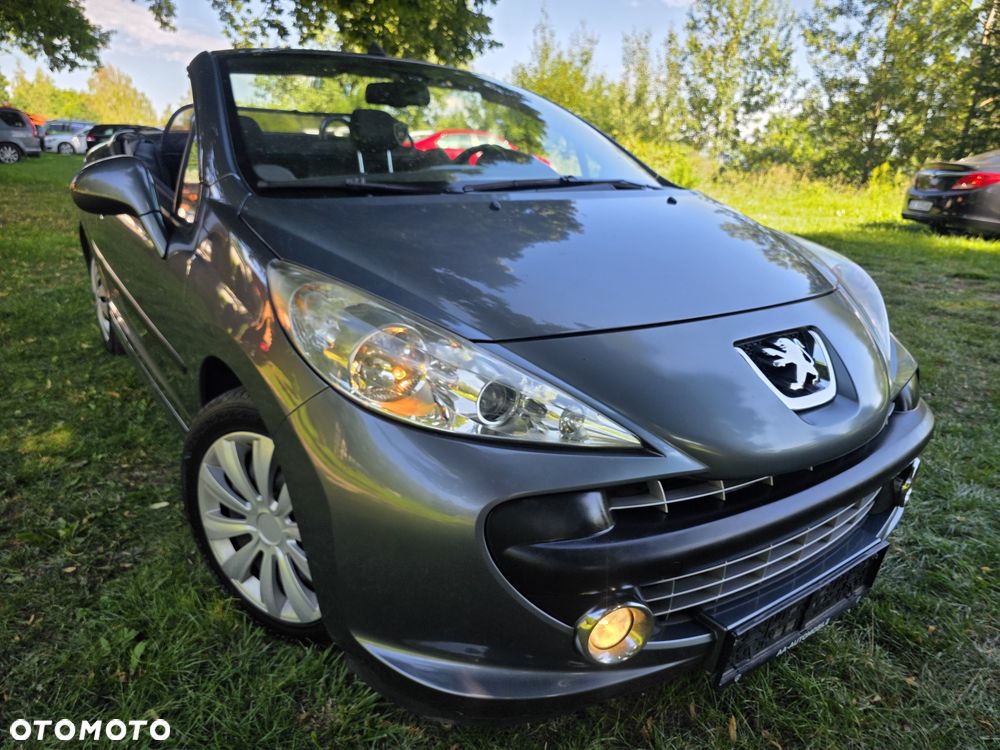 Peugeot 207 CC - 1