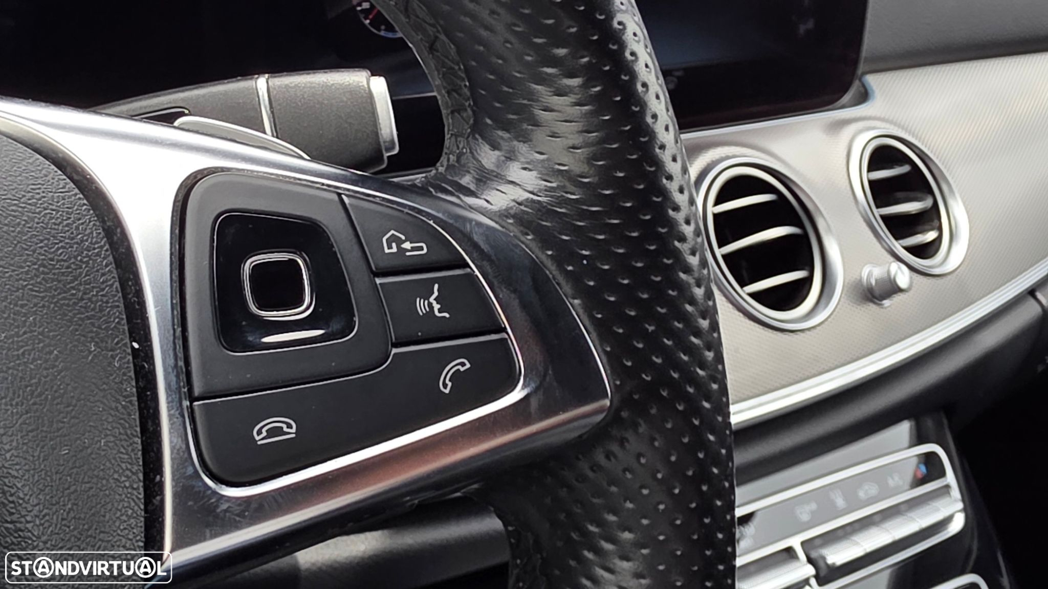 Mercedes-Benz E 350 e AMG - 41