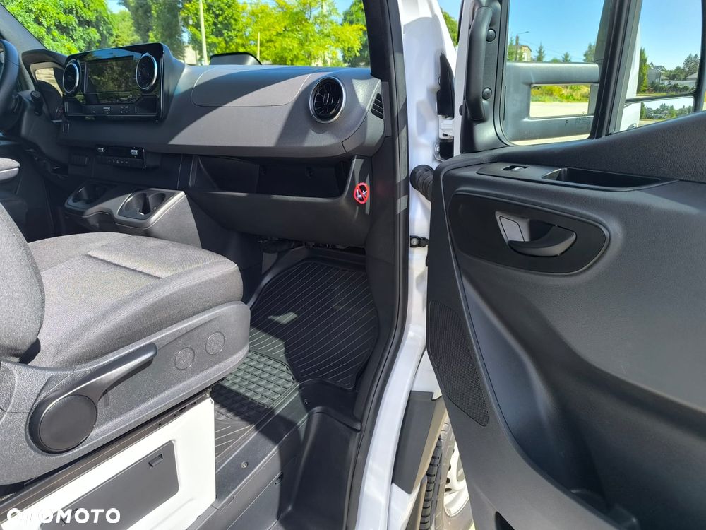 Mercedes-Benz Sprinter 315, Automat, Sypialnia, Winda, 8 Palet, Firana, Full Led, Salon Polska! - 18