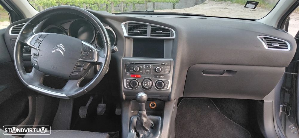 Citroën C4 HDi 90 Attraction - 14