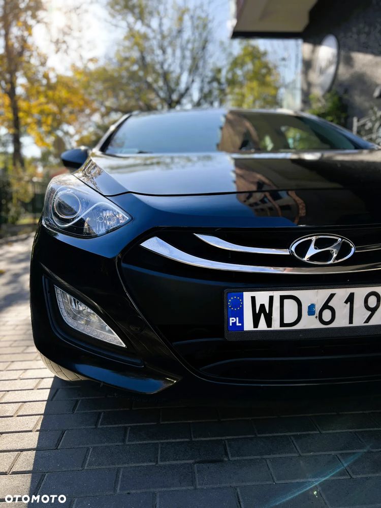 Hyundai i30 1.6 GDI Classic + - 33