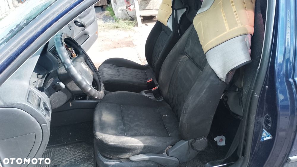 tylko części VW GOLF IV 1.9 SDI 68KM 50kW AGP HB 3D lakier LB5N 97r-06r - 8