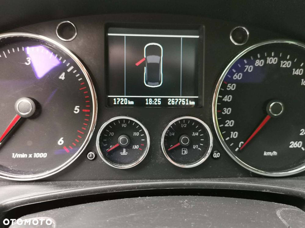 Volkswagen Touareg - 7