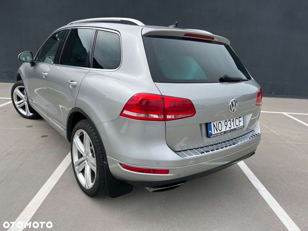 Volkswagen Touareg 3.0 Hybrid 4Motion Automatik - 14
