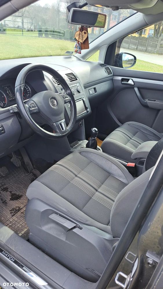 Volkswagen Touran 1.6 TDI DPF MATCH - 5