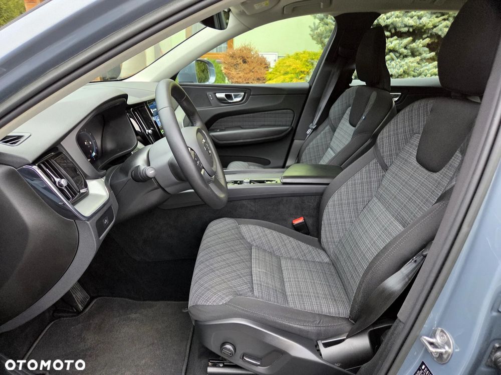 Volvo XC 60 B4 D Geartronic Momentum Pro - 19